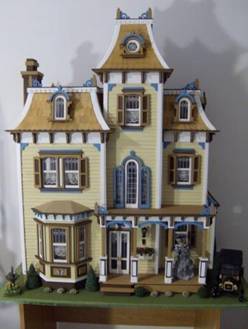 Gina's Doll Houses