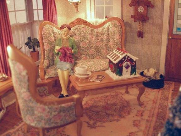 Holiday Dollhouse