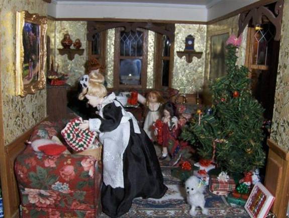 Holiday Dollhouse