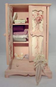 Dollhouse Hutch