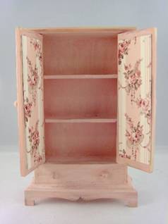 Dollhouse Hutch