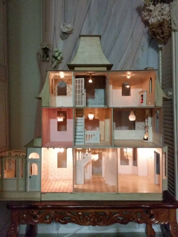 LIGHTS!! - Members' Gallery - The Greenleaf Miniature ... doll house wiring 