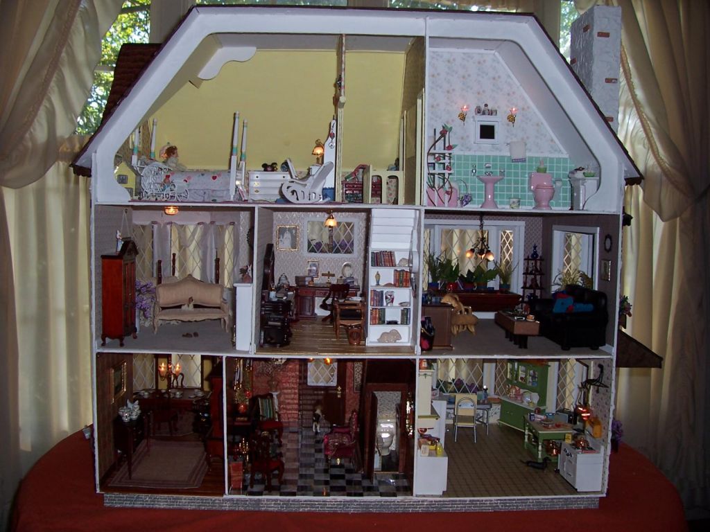 How many rooms in The Harrison? Greenleaf Dollhouses The Greenleaf
